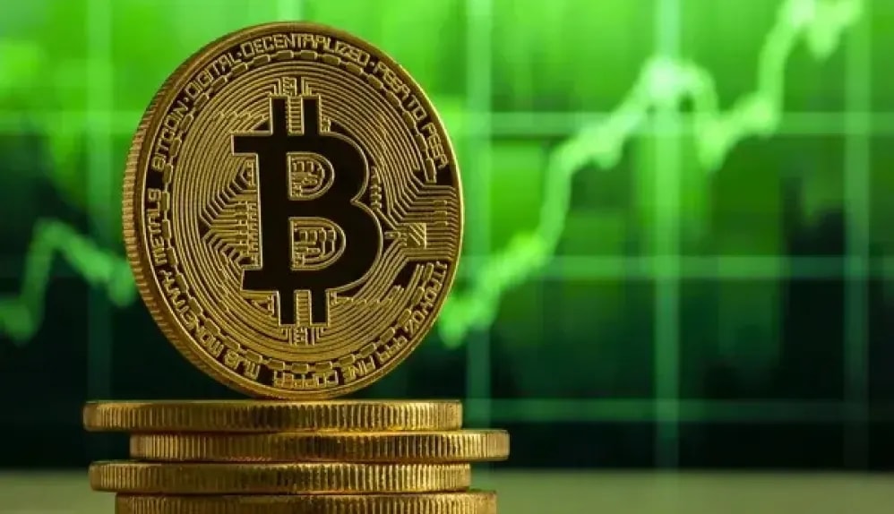 Bitcoin Surges Past $62K as Investors Eye $100K Target