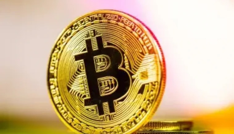 Bitcoin Hits Record ATH of $98K: Traders Eye $100K