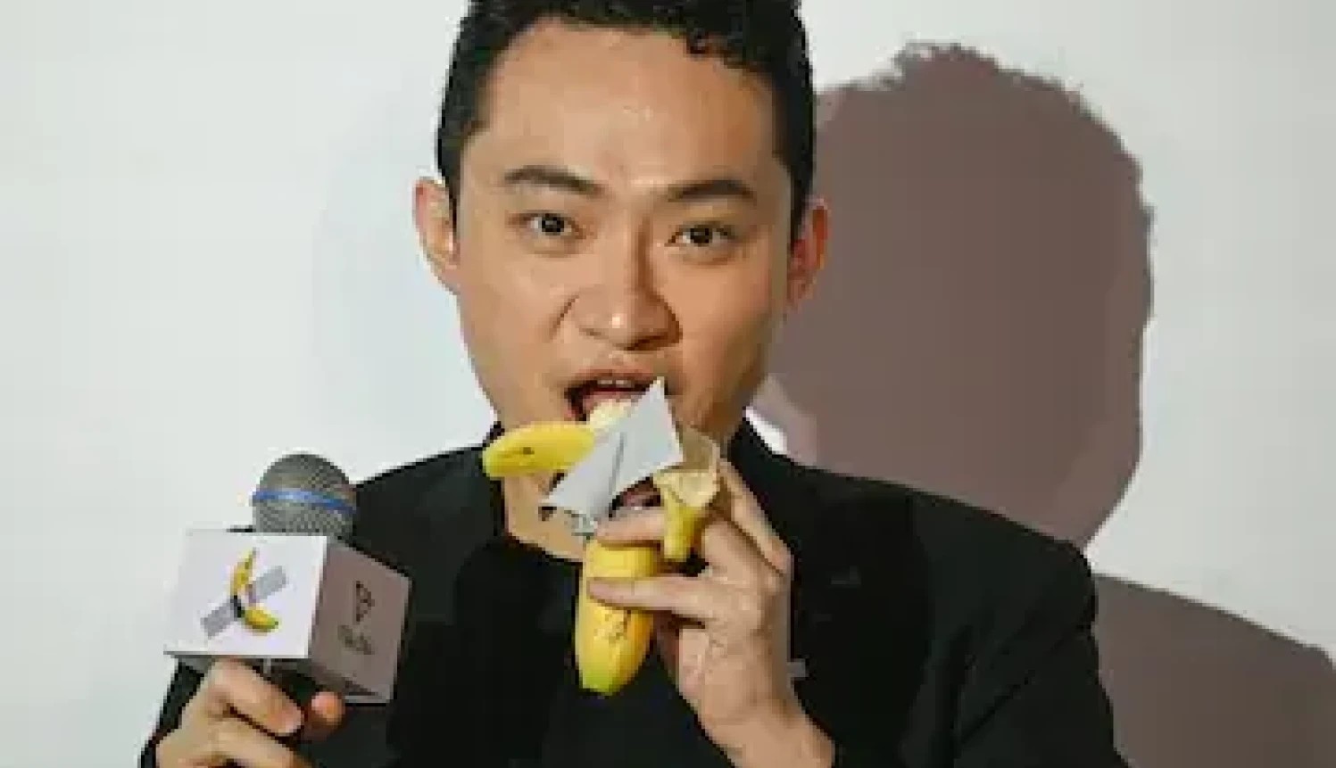 Justin Sun Eats $6.2 Million Banana Art in Hong Kong